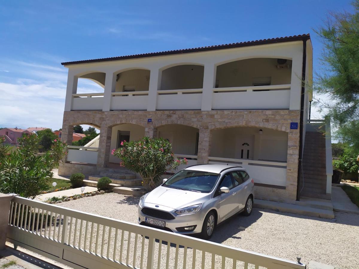 Apartmani Vjeko Vir Exterior photo