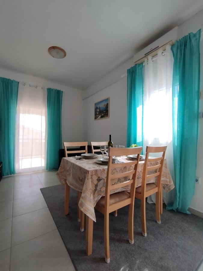 Apartmani Vjeko Vir Exterior photo