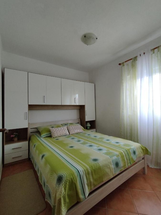Apartmani Vjeko Vir Exterior photo